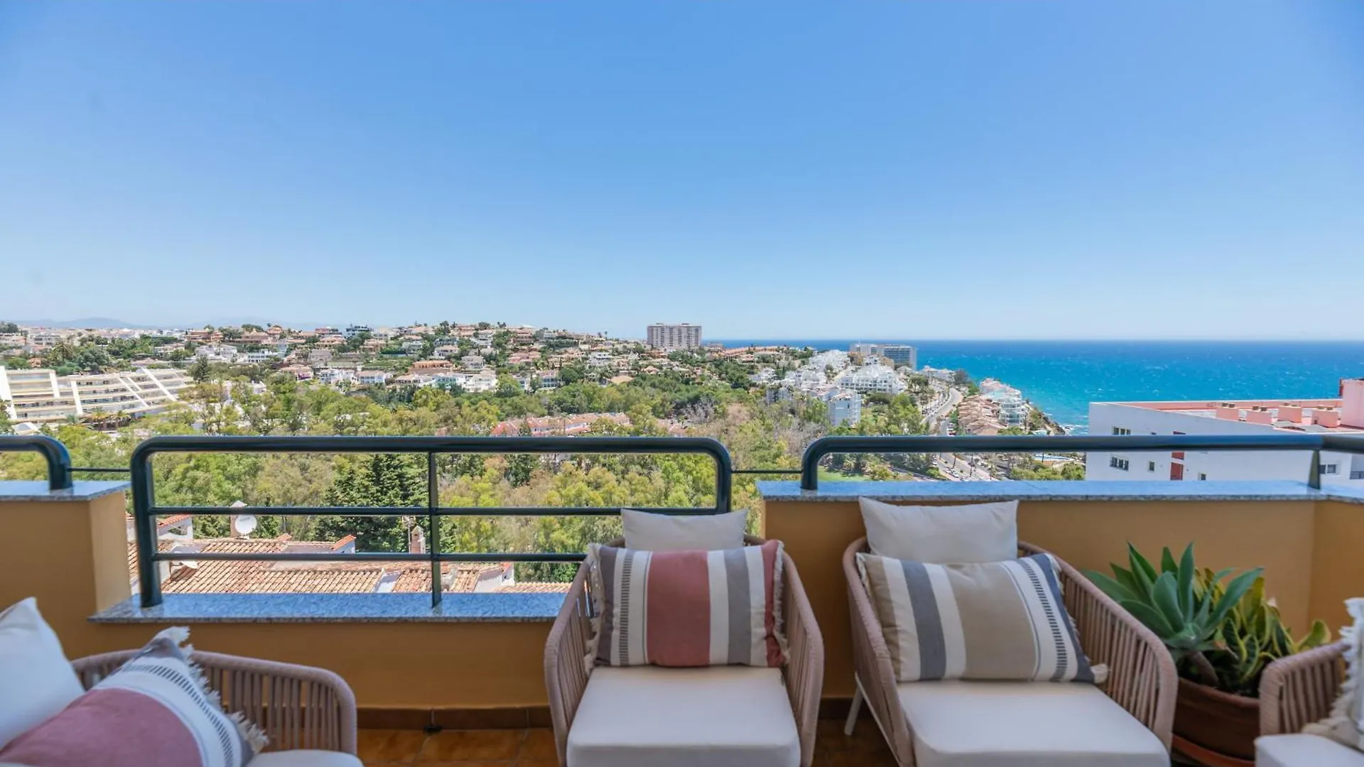 베날마데나코스타 Luxury 4Bdr Penthouse With Sea Views 아파트